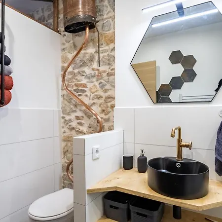 Unique And Stylish Ac Studio Downtown - Dodo Et Tartine * Hyeres