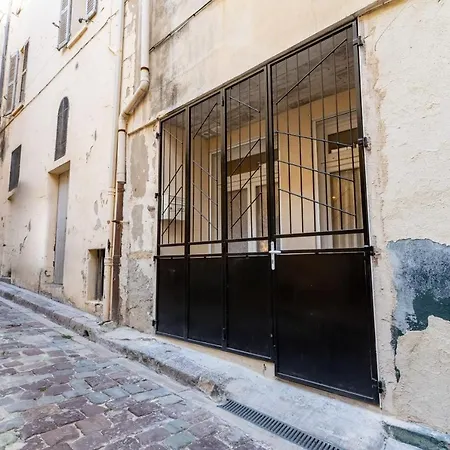 Unique And Stylish Ac Studio Downtown - Dodo Et Tartine Apartman